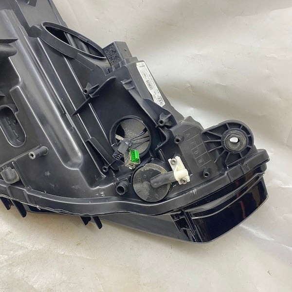 Audi A3 Sol Far Xenon 8V0941043 En Uygun Oto Parça