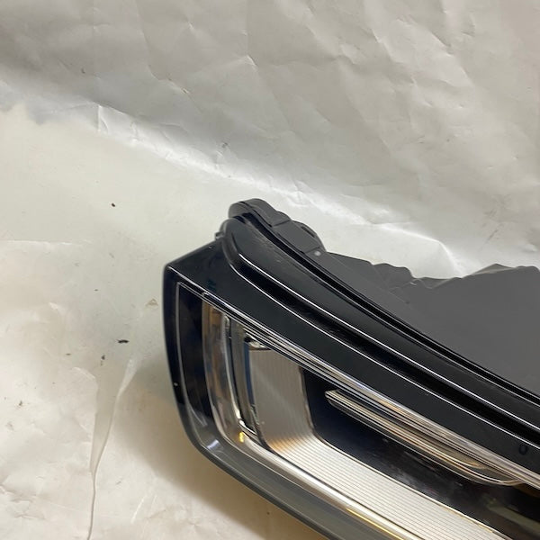 Audi A3 Sol Far Xenon 8V0941043 En Uygun Oto Parça