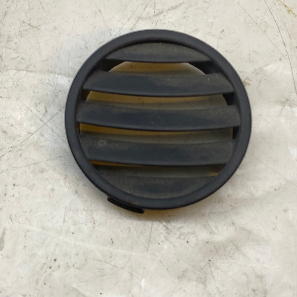 Audi A3 Torpido Havalandırma Izgarası 8P0819794B En Uygun Oto Parça