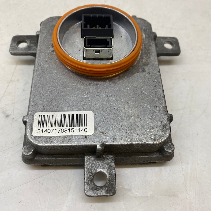 Orijinal çıkma Audi A3 xenon far kontrol ünitesi – güvenilir far beyni.
