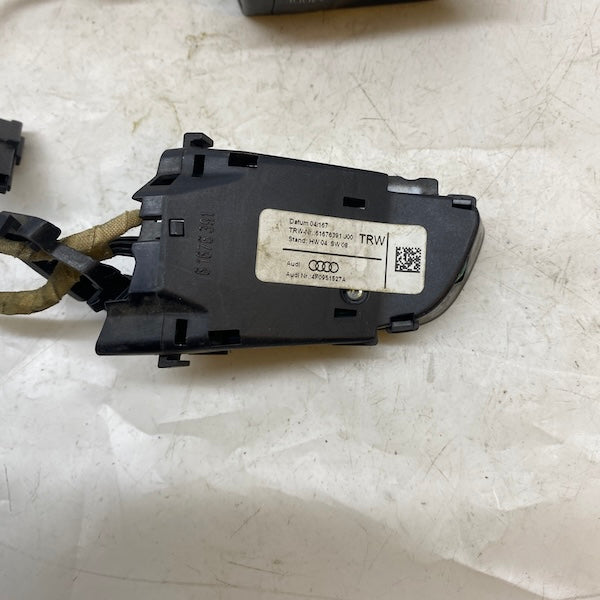 Audi A4 A6 Direksiyon Tuş Takımı 4F0951527 En Uygun Oto Parça