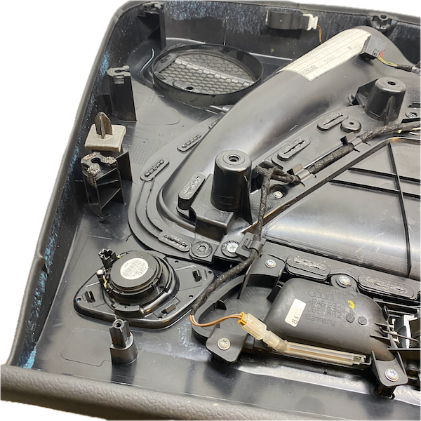 Audi A4 Arka Sağ Kapı İç Döşemesi 12-15 8K0867306 Çıkma En Uygun Oto Parça