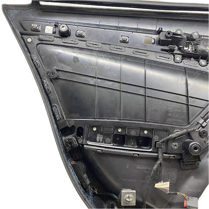 Audi A4 Arka Sağ Kapı İç Döşemesi 12-15 8K0867306 Çıkma En Uygun Oto Parça