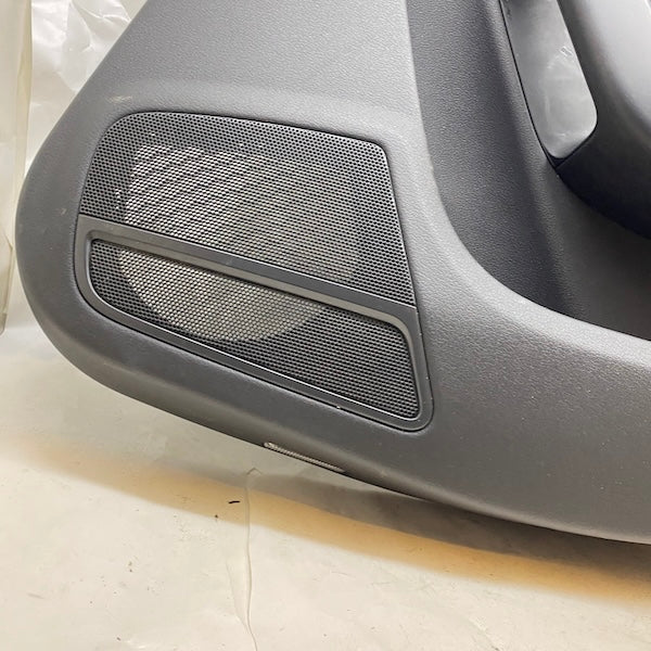 Audi A4 Arka Sağ Kapı İç Döşemesi 12-15 8K0867306 Çıkma En Uygun Oto Parça