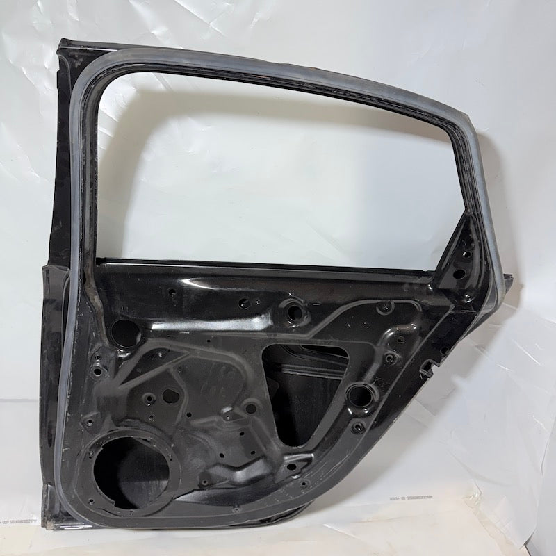 Audi A4 B8 Sağ Arka Kapı 08-15 En Uygun Oto Parça