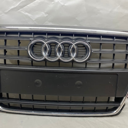 Audi A4 Ön Panjur 8K0853651 08-12