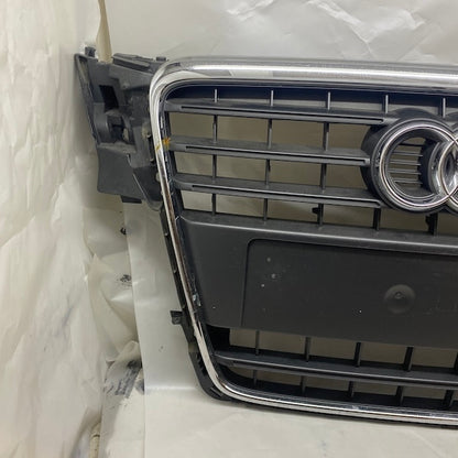 Audi A4 Ön Panjur 8K0853651 08-12