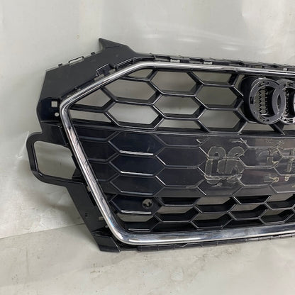 Audi A4 Ön Panjur Kasası 8W0853651DB Orijinal Çıkma En Uygun Oto Parça
