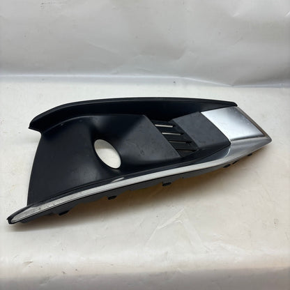 Audi A4 Sağ Ön Sis Kapağı 8W0807682AK