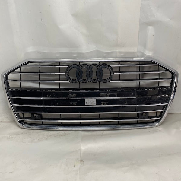 Audi A6 C8 Ön Panjur 4K0853651B Orijinal Çıkma En Uygun Oto Parça