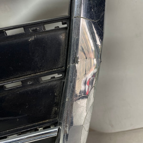 Audi A6 C8 Ön Panjur 4K0853651B Orijinal Çıkma En Uygun Oto Parça