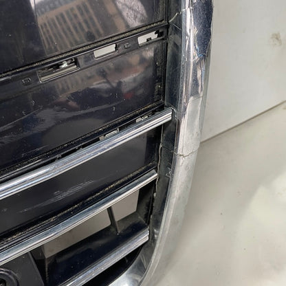 Audi A6 C8 Ön Panjur 4K0853651B Orijinal Çıkma En Uygun Oto Parça