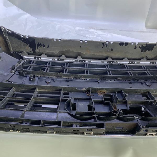 Audi A6 S-Line Ön Tampon ve Panjur 4G0807437AB En Uygun Oto Parça