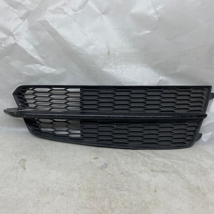 Audi A6 S-Line Sağ Sis Kapağı 4G0807682AF Orijinal Çıkma En Uygun Oto Parça