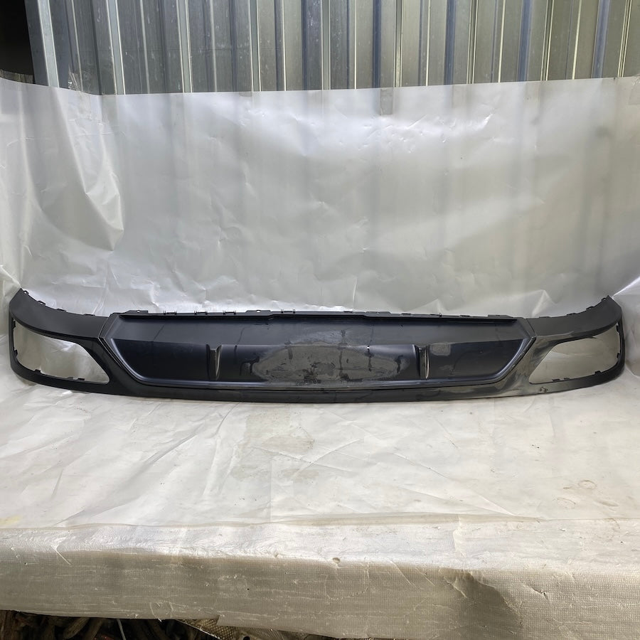 Audi Q8 S-Line Arka Tampon Difüzörü 4M8807521C Orijinal Çıkma 2018-2024