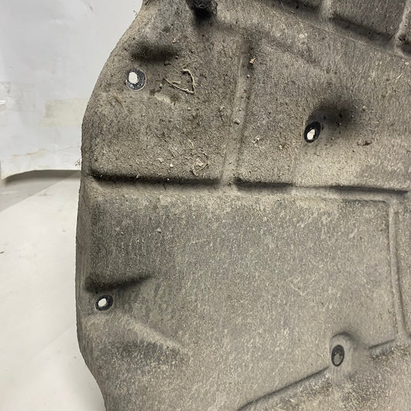 Audi Q8/E-Tron Ön Sağ Çamurluk Davlumbazı 4KE821172C En Uygun Oto Parça