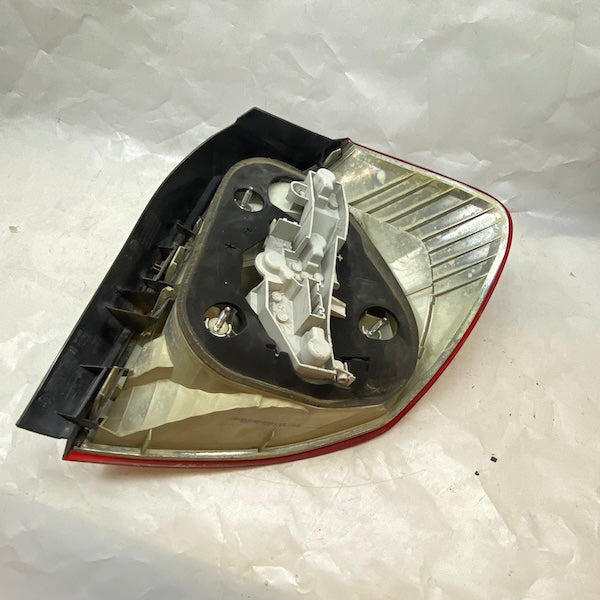 BMW 1 E87 Sol Stop Makyajlı 09-11 63210397034 Çıkma En Uygun Oto Parça