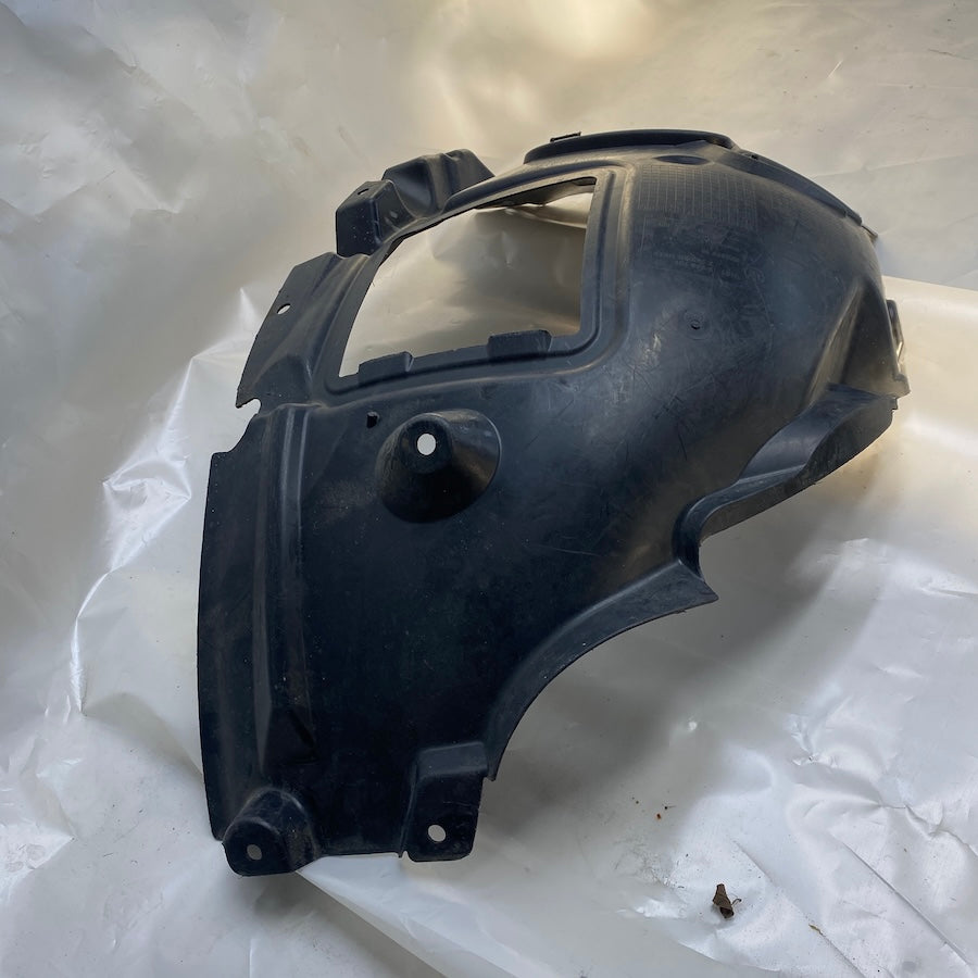 BMW 1 F20 F22 Ön Sol Davlumbaz Orijinal Çıkma 5171 7260709