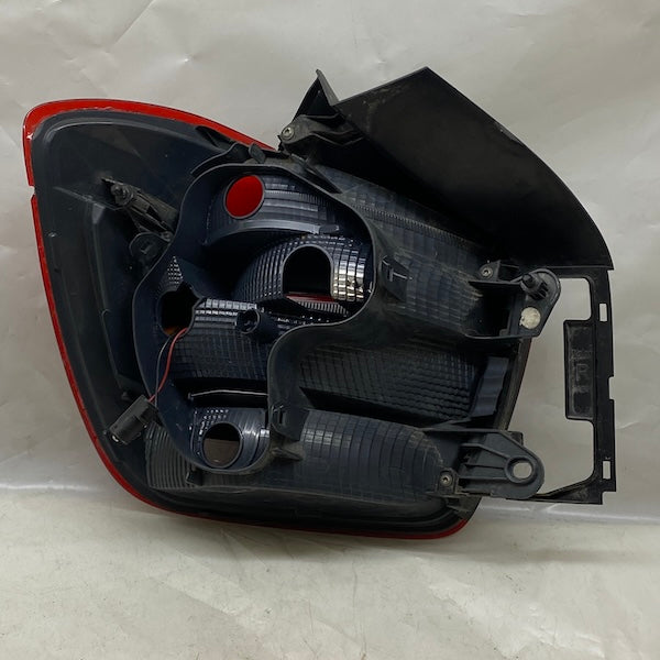 BMW 1 F20 Sağ Dış Stop 63217241542 12-15 En Uygun Oto Parça