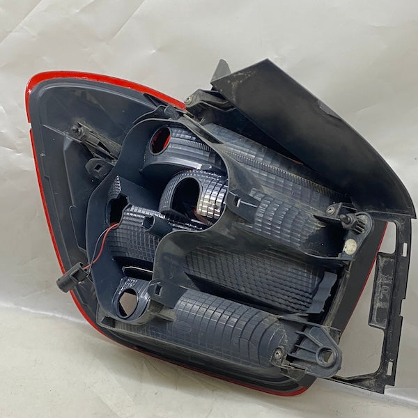 BMW 1 F20 Sağ Dış Stop 63217241542 12-15 En Uygun Oto Parça