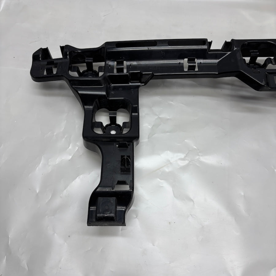 BMW 1 F40 Arka Tampon Orta Braket 51128496655
