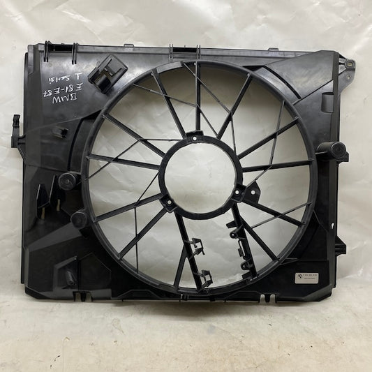 BMW 1/3 Serisi R93/E81/E87 LCI Radyatör Fan 7530650 Orijinal Sıfır En Uygun Oto Parça