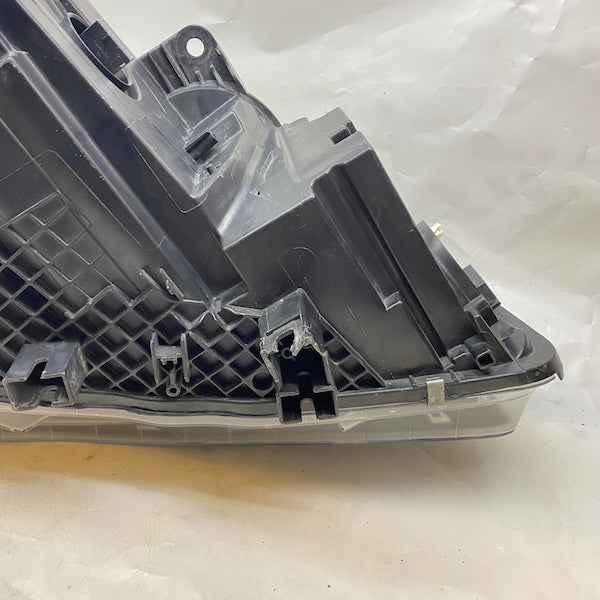 BMW 2 F45 Grand Tourer Sol Far Xenon A97422579-01 En Uygun Oto Parça