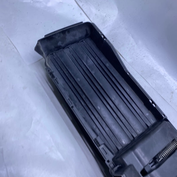 BMW 2 F45/F46 Ön Maske Havalandırma 14-18