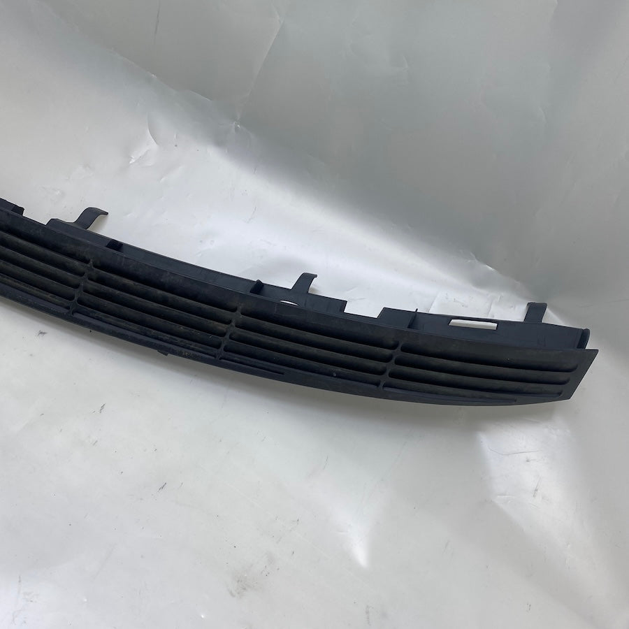 BMW 3 E46 Arka Cam Önü Izgarası 8204245 (2001-2006)