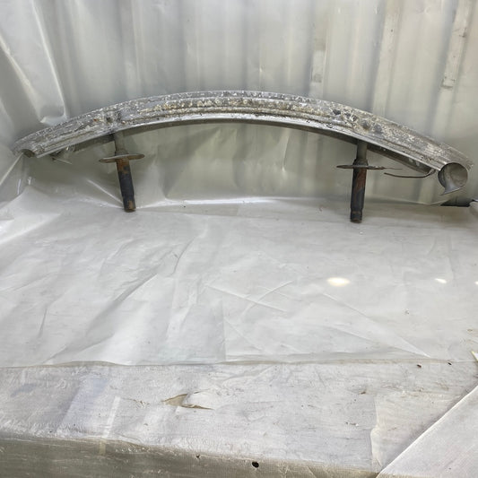 BMW 3 Serisi E46 model araçlar için orijinal çıkma ön tampon demiri komple parça.