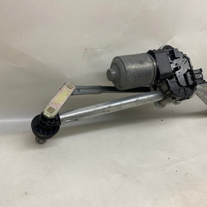 BMW 3 E46 Ön silecek motoru ve Mekanizması Orijinal 67636914577 Çıkma 2000-2006