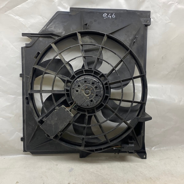 BMW 3 E46 Radyatör Fanı/Fan Davlumbazı Beyinli 17417503762 En Uygun Oto Parça