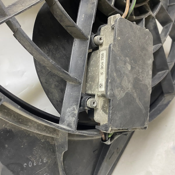 BMW 3 E46 Radyatör Fanı/Fan Davlumbazı Beyinli 17417503762 En Uygun Oto Parça