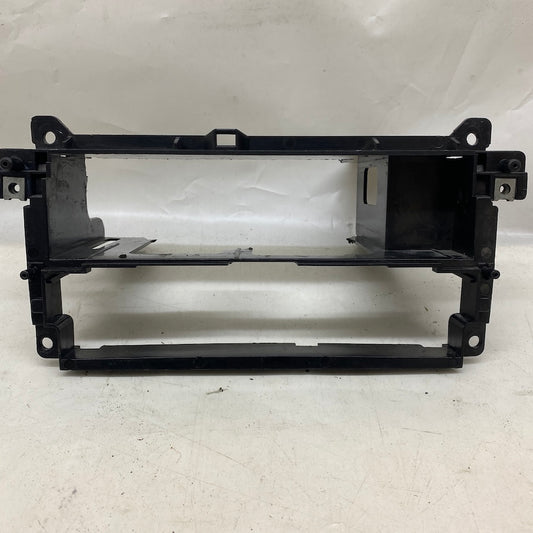 BMW 3 E46 Teyp Çerçevesi 5145 8196112 Orijinal Çıkma 2000-2006
