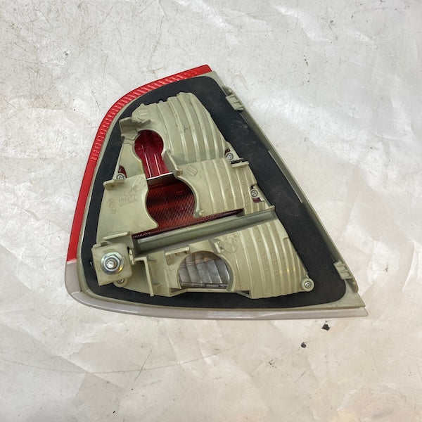 BMW 3 E90 İç Stop Lambası Sağ/Sol 06-08 Orijinal Çıkma En Uygun Oto Parça