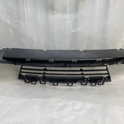 BMW 3 F30 F31 Ön Tampon Orta Izgara 51117386152