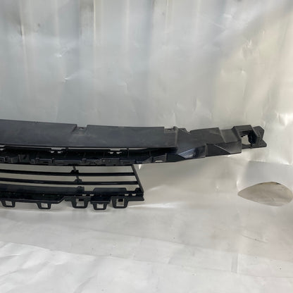 BMW 3 F30 F31 Ön Tampon Orta Izgara 51117386152