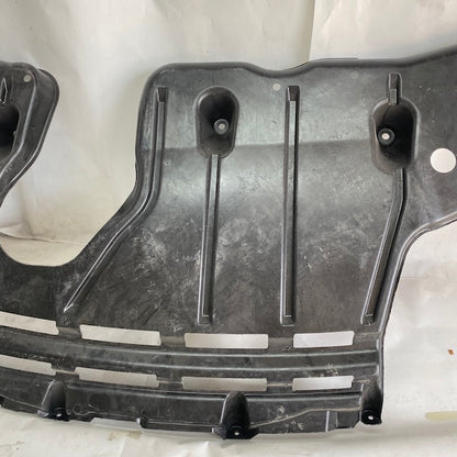 BMW 3 F30 LCI Arka Tampon Alt Kaplama/Bagaj Alt Koruma Sıfır