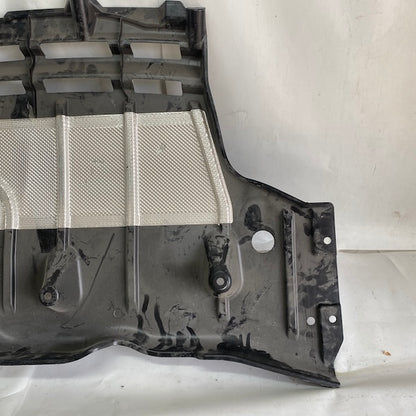 BMW 3 F30 LCI Arka Tampon Alt Kaplama/Bagaj Alt Koruma Sıfır