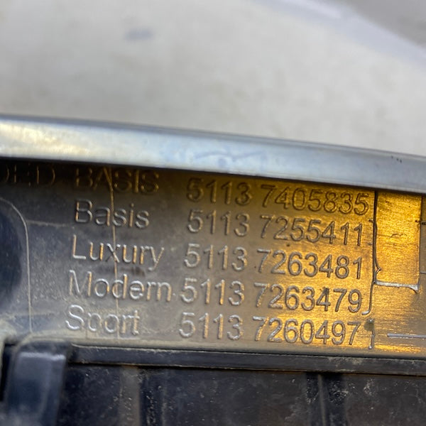 BMW 3 F30 Luxury Ön Panjur - Böbrek Sol Orijinal Çıkma En Uygun Oto Parça