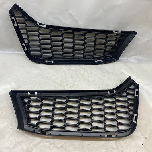 BMW 3 F30 M Teknik Sağ/Sol Sis Kapağı En Uygun Oto Parça