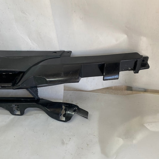 BMW 3 F30/F31 Tampon Orta Izgara 5111-7263478 Orijinal Çıkma En Uygun Oto Parça