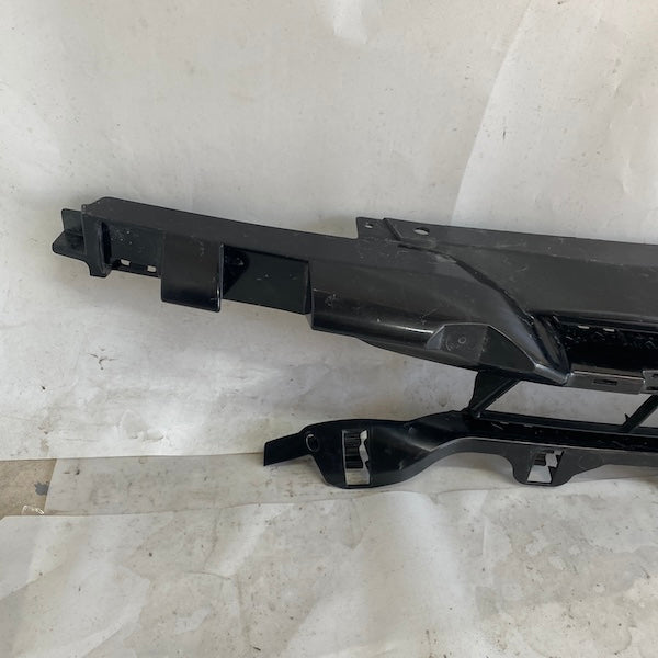 BMW 3 F30/F31 Tampon Orta Izgara 5111-7263478 Orijinal Çıkma En Uygun Oto Parça