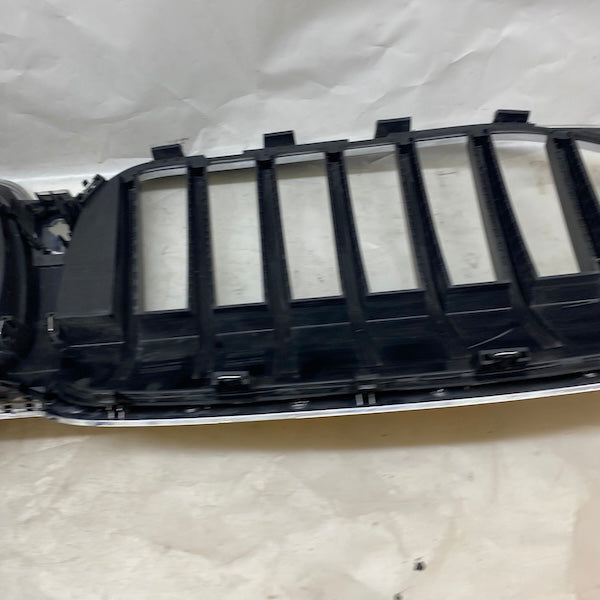 BMW 3 G20 LCI Ön Panjur 5113-192976-10 Orijinal Çıkma En Uygun Oto Parça
