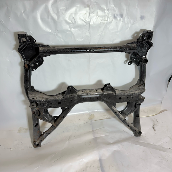 BMW 3 Serisi F30/F31 Motor Traversi Beşiği Orijinal Çıkma En Uygun Oto Parça