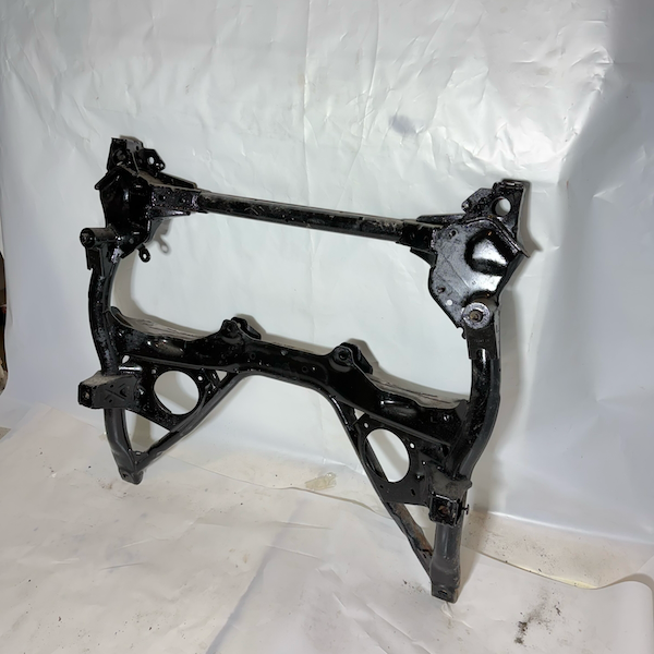 BMW 3 Serisi F30/F31 Motor Traversi Beşiği Orijinal Çıkma En Uygun Oto Parça