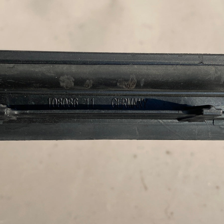 BMW 4 F36 Ön Cam Kenar Çıtası 5131 7285928