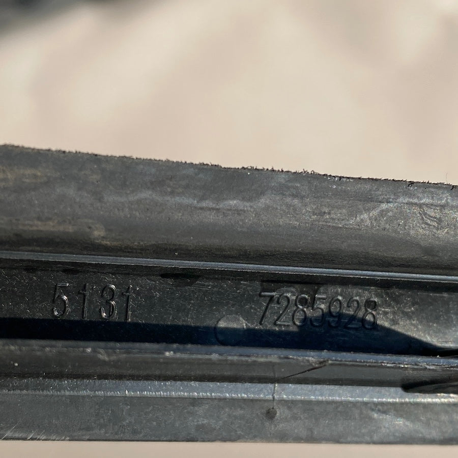 BMW 4 F36 Ön Cam Kenar Çıtası 5131 7285928