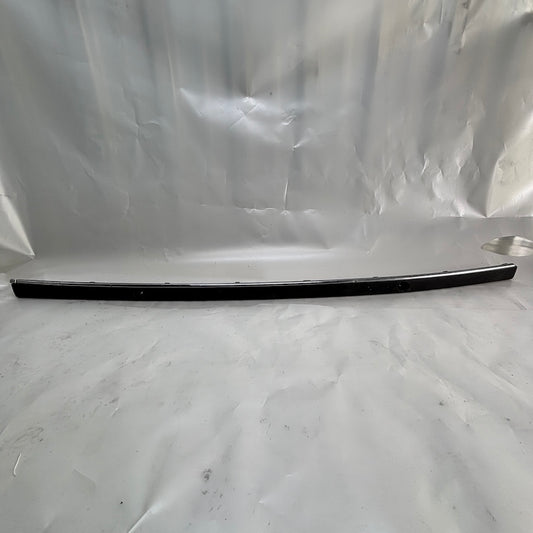 BMW 5 E39 Arka Tampon Çıtası Orta 51128184504