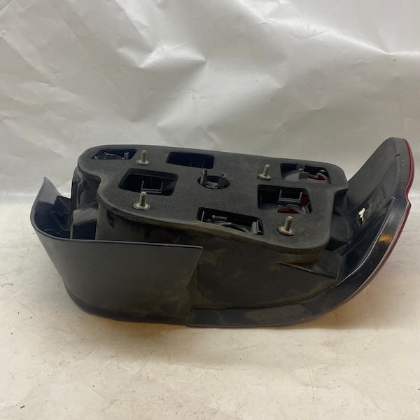 BMW 5 E39 Sağ Stop Lambası 8358032 95-04 En Uygun Oto Parça